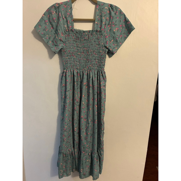 0125 Beautiful blue cottage-core dress with pink posies. Size- S/M - Picture 4 of 8